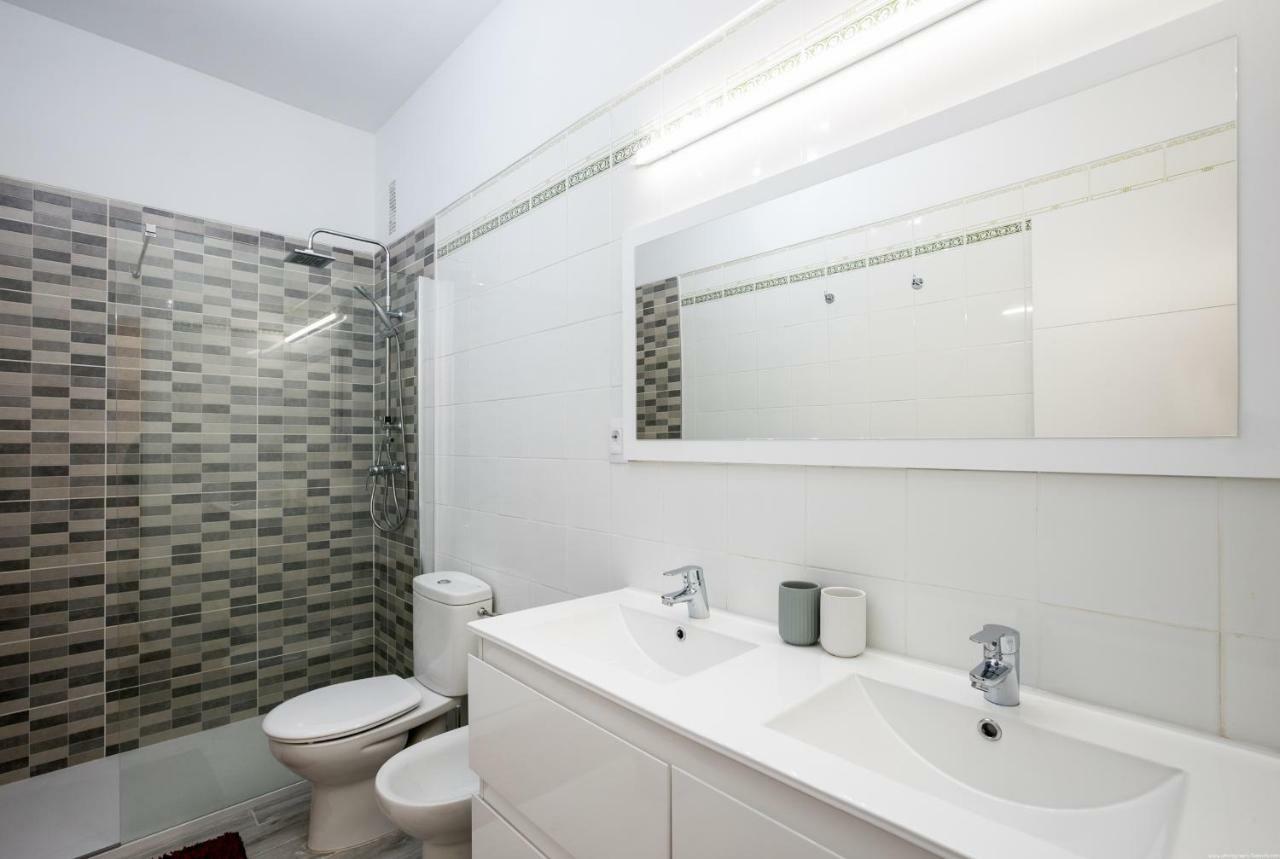 Spacious & Stylish Apartment Los Cristianos Los Cristianos  Esterno foto